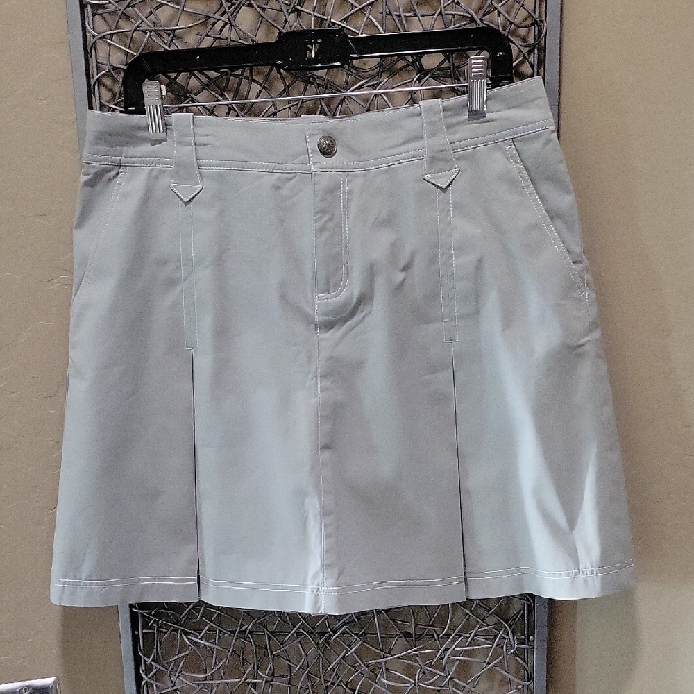 Athleta Soft Gray A Line Kick Pleat Full Skort With Included Drawstring